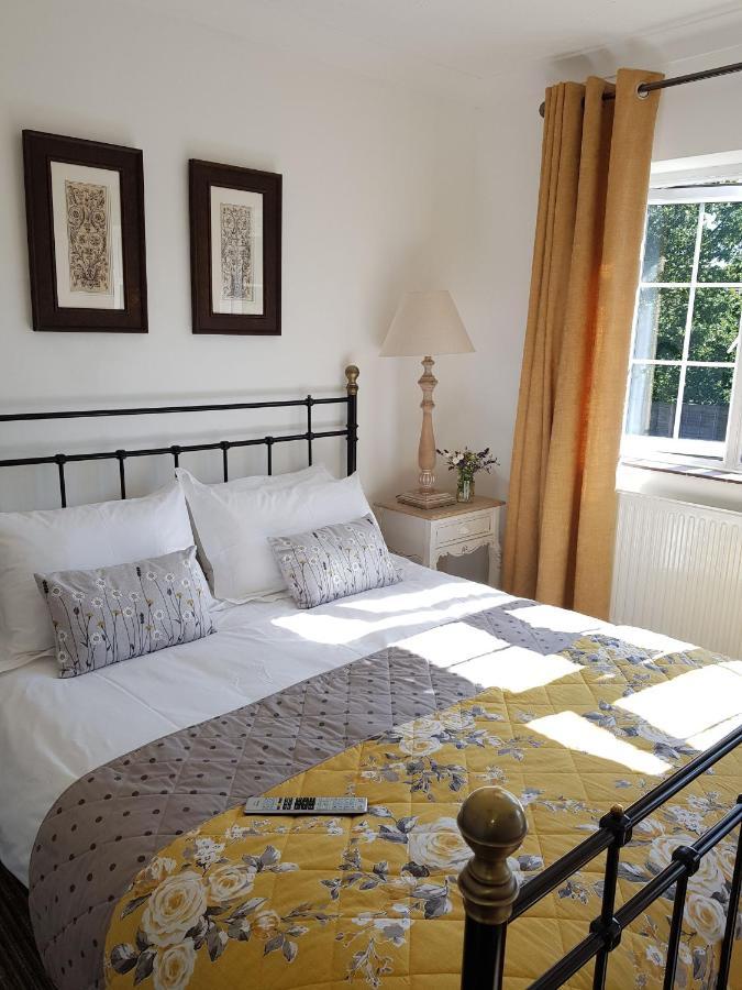 วิสทีเรีย แฮส Bed & Breakfast แครนฟีลด์ ภายนอก รูปภาพ